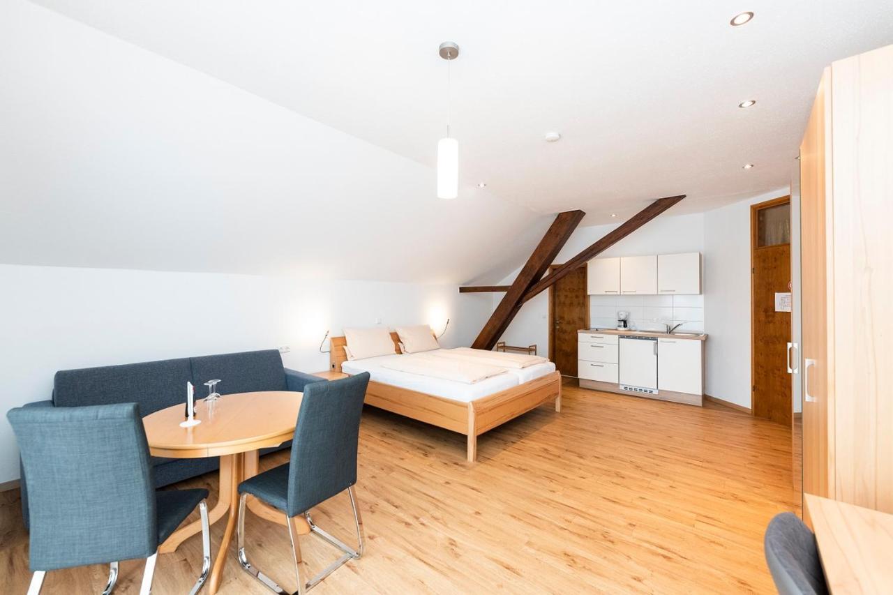 Hotel Weingut Und Gastehof Borst à Nordheim am Main Extérieur photo