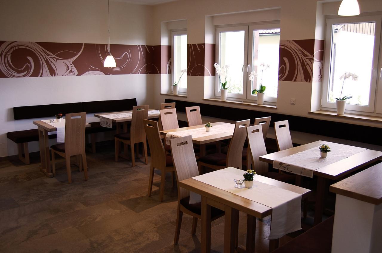 Hotel Weingut Und Gastehof Borst à Nordheim am Main Extérieur photo